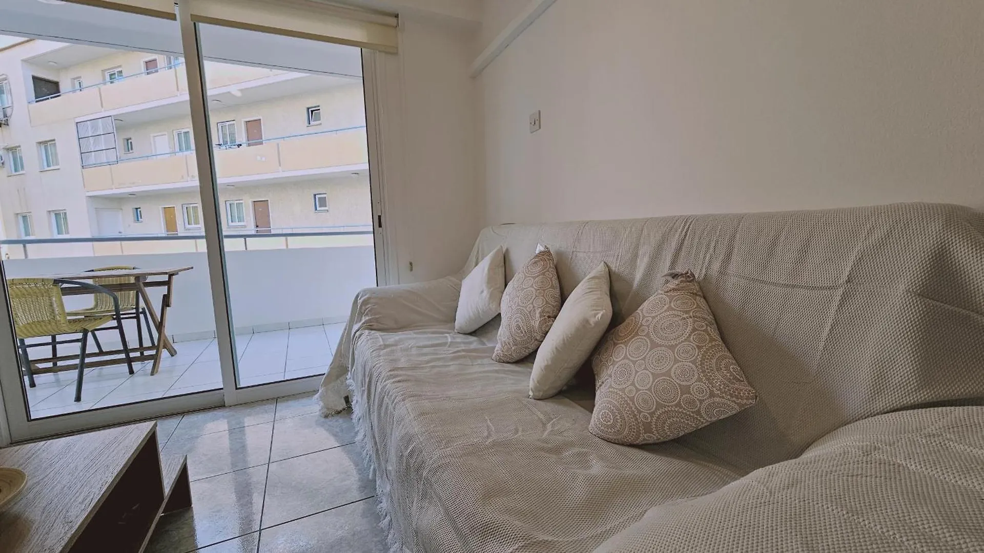 Stay Miracle Apartment Λάρνακα